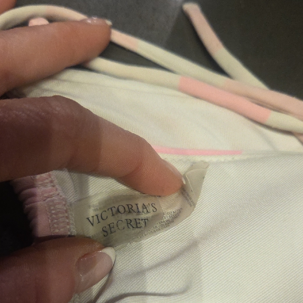 Victoria's Secret Pink and Cream Bikini - Picture 3 of 3